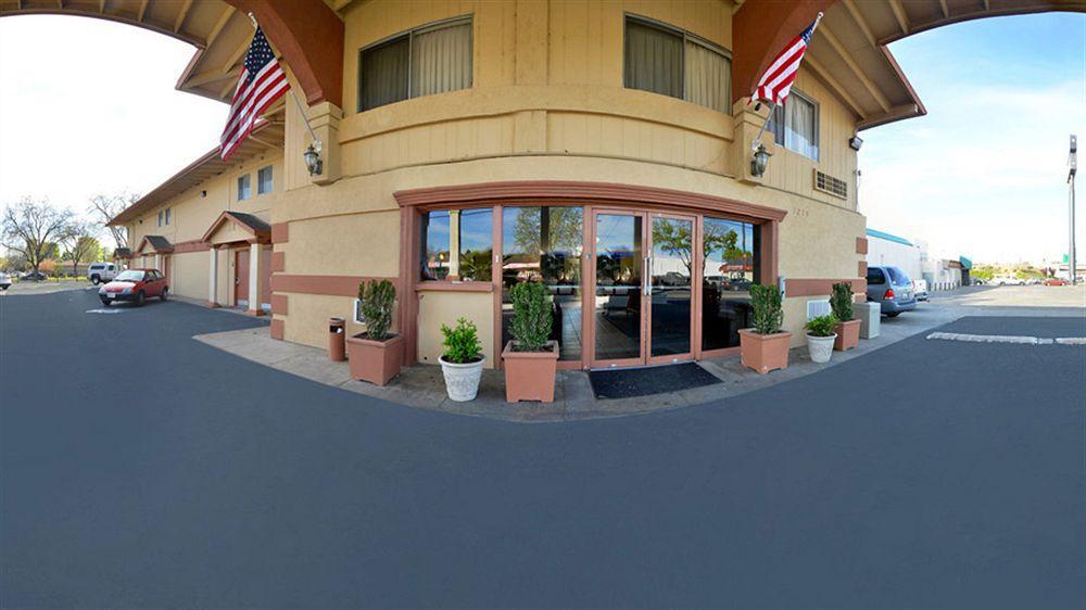 Quality Inn Мерсед Экстерьер фото