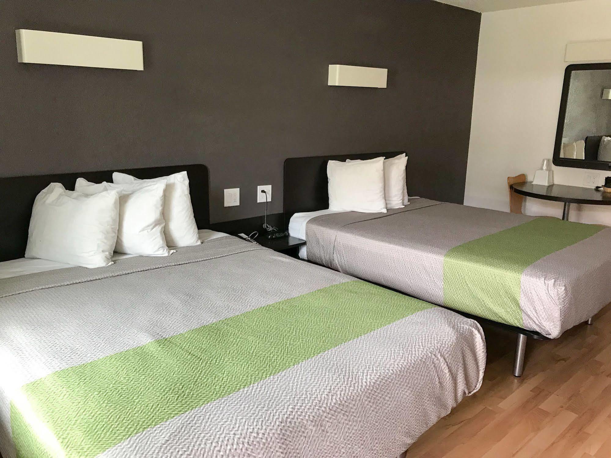 Quality Inn Мерсед Экстерьер фото